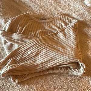 Boutique long sleeve crop top